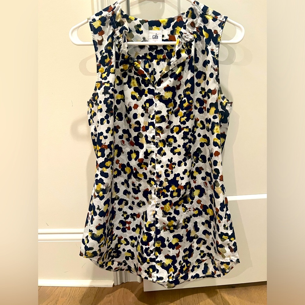 CAbi Sleeveless Top Size Small
